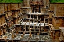 Bí mật bất ngờ trong ngôi đền ẩn sâu dưới lòng đất 