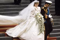 Ảnh đáng nhớ hôn lễ thế kỷ của Công nương Diana