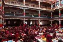  Vén màn bí ẩn học viện Phật giáo lớn nhất thế giới