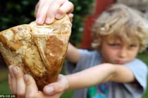 Kinh ngạc những kho báu cực khủng được tìm thấy bất ngờ