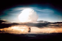 Cực sốc kế hoạch kích nổ bom hạt nhân trên Mặt Trăng