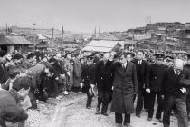 Ảnh hiếm: Nhật hoàng Hirohito thị sát sau CTTG2