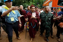 Sửng sốt tiên tri về số phận đội bóng Thái Lan bị mắc kẹt trong hang