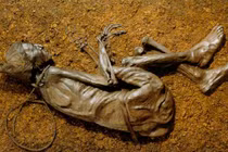 Bí ẩn xác ướp đầm lầy 2.000 tuổi hoàn hảo đáng kinh ngạc