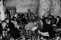 Giải mã mê cung đường hầm nổi tiếng Thế chiến 2