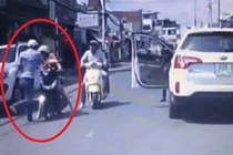 Người đàn ông tát phụ nữ đi xe máy gây phẫn nộ nói gì?