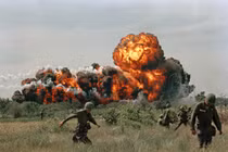 Loạt ảnh kinh điển về chiến tranh Việt Nam 1965 - 1967