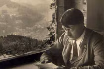 Lật tẩy mánh khóe trốn thuế thu nhập của Hitler 