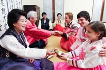 Giải mã quà tặng năm mới hốt vận may của người phương Đông