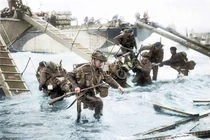 Hitler mắc bẫy đau đớn trong cuộc đổ bộ D-Day thế nào? 