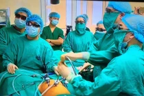 Lương 5-6 triệu, bác sĩ đủ thanh cao để không nhận phong bì?