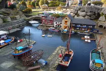 Bên trong ngôi làng cổ đặc biệt nhất ở Anh có gì? 