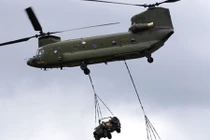 Sức mạnh kinh ngạc của trực thăng CH-47 Việt Nam từng dùng