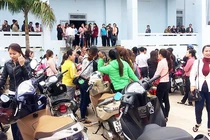 Hơn 500 giáo viên "dôi dư" chua xót nhận tin mất việc