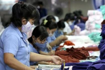 Thu nhập của người VN sắp bị Lào, Campuchia vượt qua