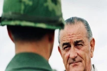 Chùm ảnh: Chính khách Mỹ tại chiến trường Việt Nam