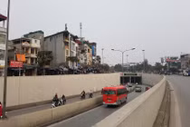 Hà Nội có 5 chung cư án ngữ mặt phố “đắt nhất hành tinh“?