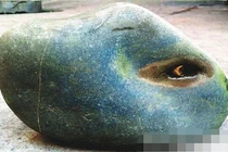 Ám ảnh hòn đá biết “khóc” như người gây rúng động TQ