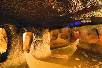 Đột nhập thành phố khổng lồ dưới lòng đất độc nhất TG 