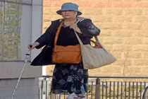 Băng buôn người do nữ quái gốc Việt cầm đầu lãnh án ở xứ Wales