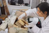 Giải mã tài liệu cổ bí ẩn, giấu trong tượng Chúa Jesus 