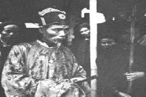 Tự ý sửa điểm bài thi, tiến sĩ bị khép tội thắt cổ chết 