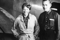 Giả thuyết sốc: Người phụ nữ đầu tiên bay xuyên ĐTD bị giết 