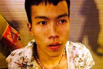 Khách đi taxi giấu hàng chục gói ma túy trong quần lót