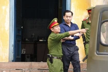 Vũ "nhôm" bị yêu cầu trực tiếp bồi thường gần 300 tỉ