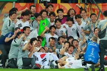 Dân mạng kêu gọi miễn đi nghĩa vụ quân sự cho U20 Hàn Quốc
