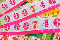 Trưởng ban Tuyên giáo tặng vé số, 15 cán bộ trúng gần 5 tỷ