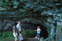 Thám hiểm địa danh ma ám khét tiếng nước Mỹ