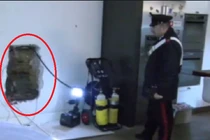 Thuê Mafia Sicily ‘chôn sống’ tình cũ trong bê-tông