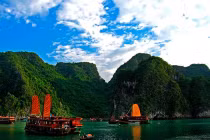 Vịnh Hạ Long lọt top điểm đến tuyệt vời mùa Valentine