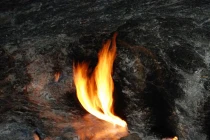 Sự thật ngỡ ngàng về ngọn lửa ngàn năm không tắt