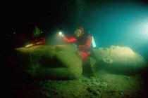 Top phát hiện gây sửng sốt dưới đáy đại dương 