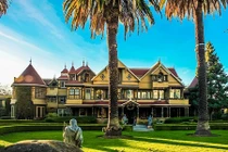 Bí ẩn khó giải ở biệt thự "ma ám" nổi tiếng nhất nước Mỹ