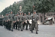 Ảnh màu giá trị binh sĩ trong Chiến tranh thế giới 2