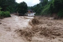 Dự báo thời tiết 8/7: Mưa rất to, 9 tỉnh đối mặt nguy cơ lũ quét