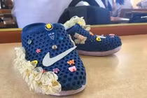 Bị thầy bắt cắt dép và đây là việc nam sinh có 'IQ vô cực' đã làm