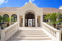 Biệt thự giảm giá 1 nửa mà chưa ai mua của ông Donald Trump