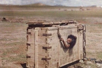 Loạt ảnh: Khoảnh khắc xót xa nhất trong lịch sử loài người 