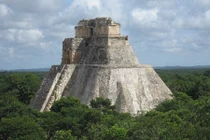 Phát hiện kim tự tháp 2.000 tuổi cao 30m của người Maya