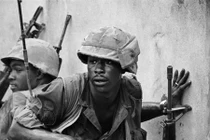 Loạt ảnh để đời về chiến tranh VN 1968 của AP (3)