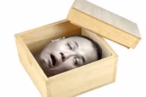 Hãi hùng đầu lìa khỏi cổ vẫn... nhăn mặt phẫn nộ 