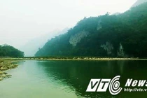 Ly kỳ cây lạ giúp người chết sống lại ở vách đá Thanh Hóa