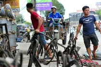 Chợ bán hàng “nghĩa địa” có một không hai ở Đồng Nai