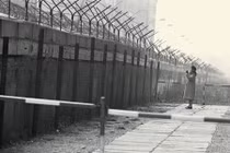 Kinh ngạc bí mật chưa từng hé lộ về Bức tường Berlin