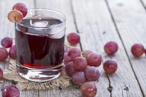 Top 6 loại nước ép ăn dặm giúp con dài chân, chóng lớn