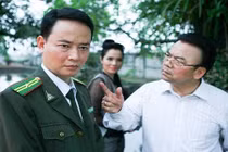 Diễn viên chuyên vai ác kể chuyện tình với vợ thứ 3 kém 17 tuổi